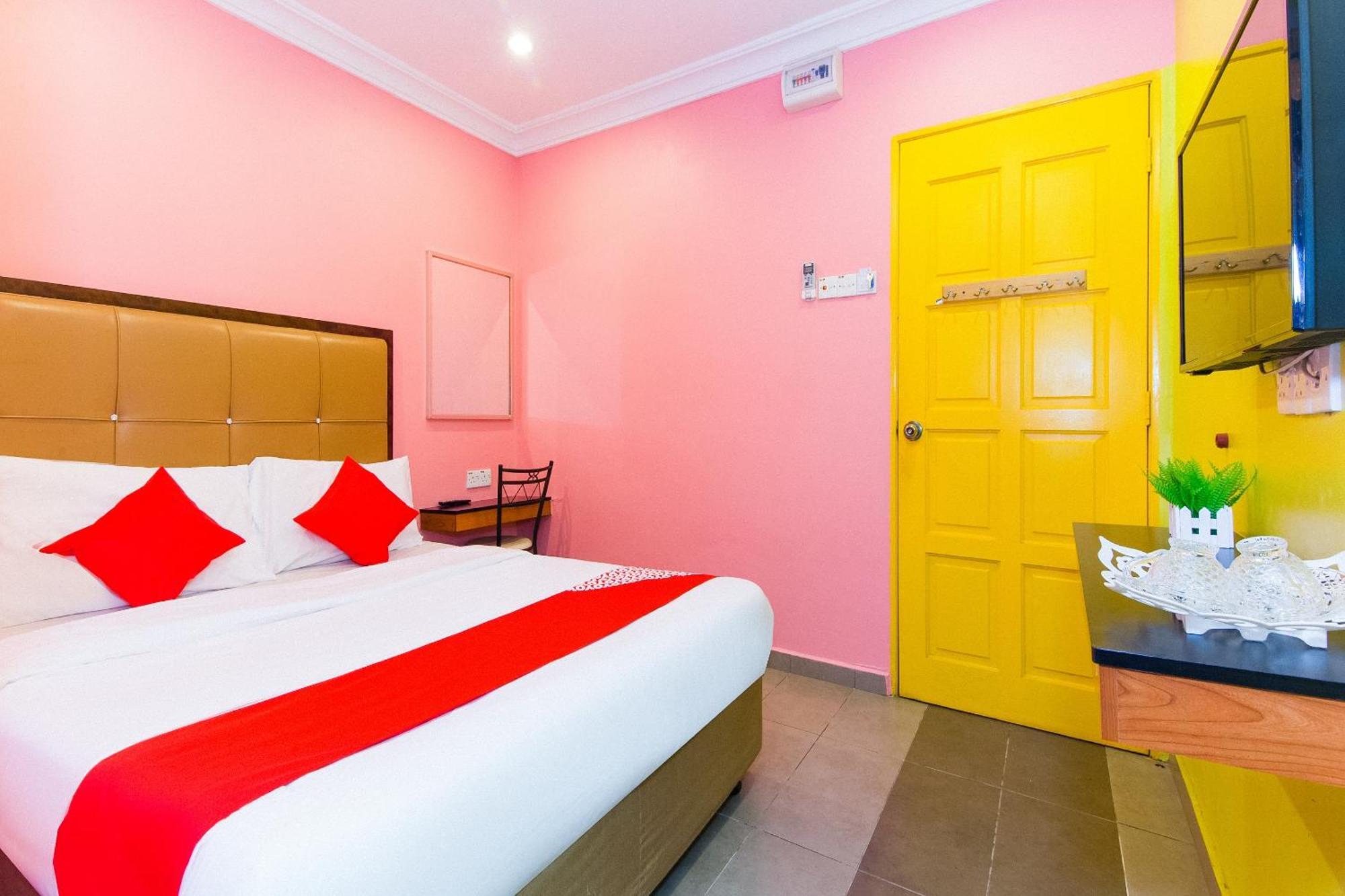Hotel Oyo 746 Comfort 2*