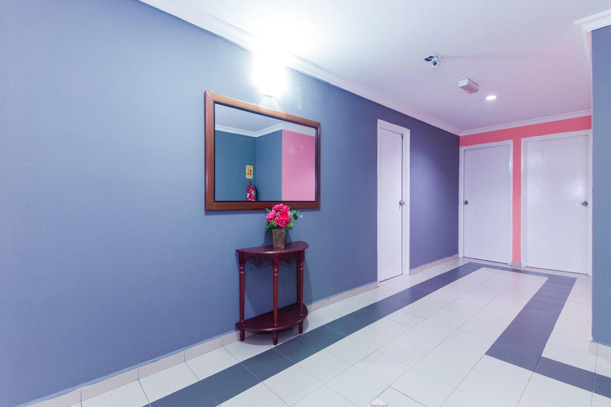 Oyo 746 Comfort Hotel 2*