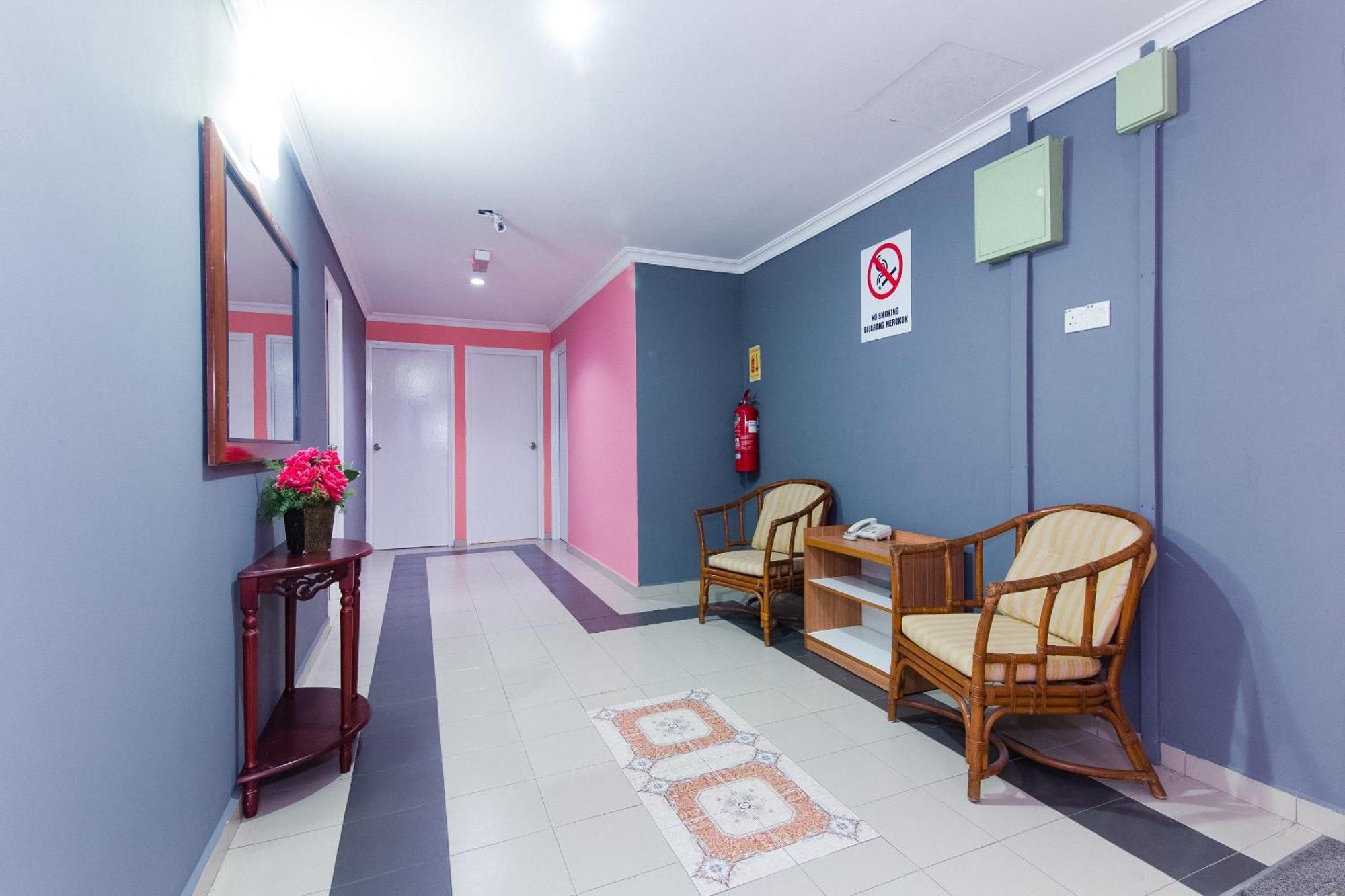Oyo 746 Comfort 2*