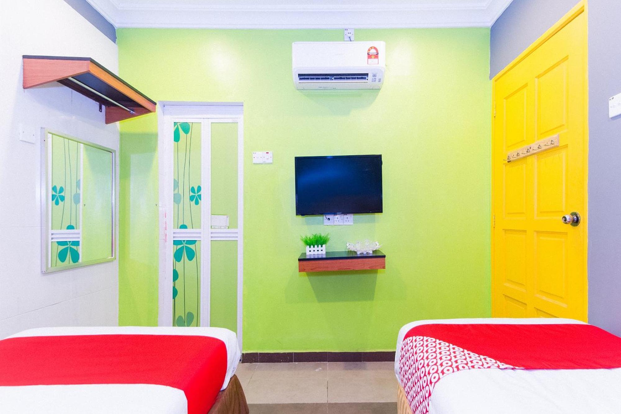 Oyo 746 Comfort Hotel 2*